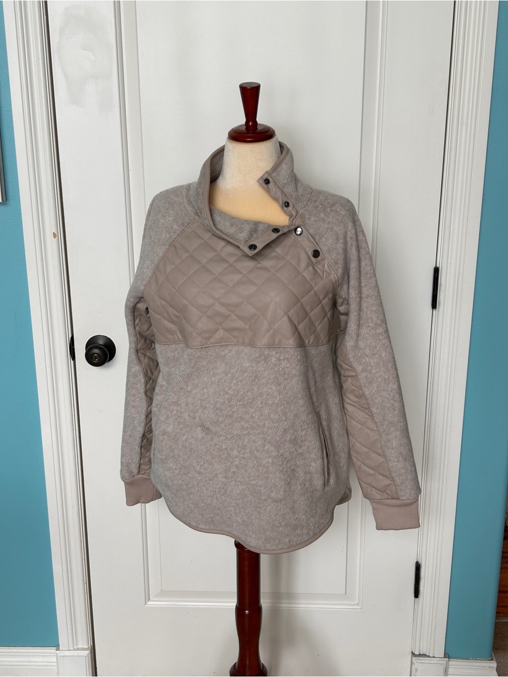 Abercrombie & Fitch Quilted Mock Neck Pullover - Taupe Gray